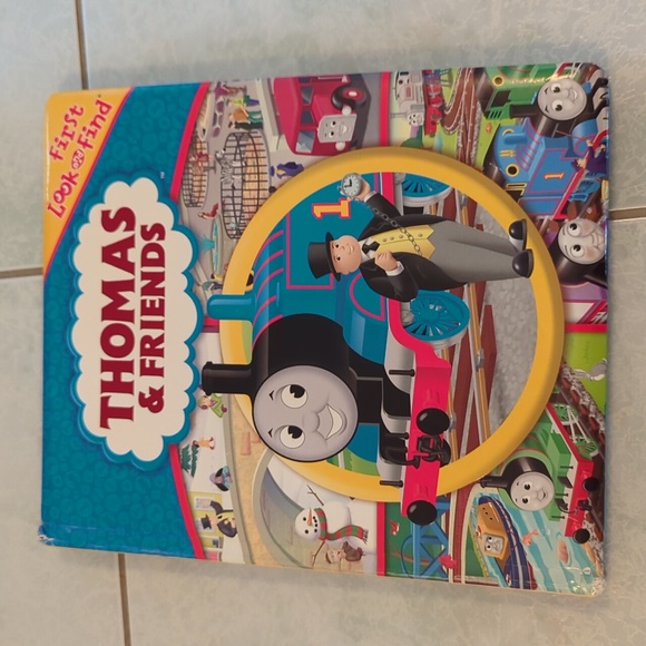 Thomas & Friends Other - ⭐️ 5/ $25 Thomas and Friends look and find book